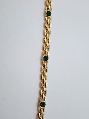 Vintage Trifari Gold Tone Emerald Green Rhinestone Bar Link Bracelet, Size 7.5